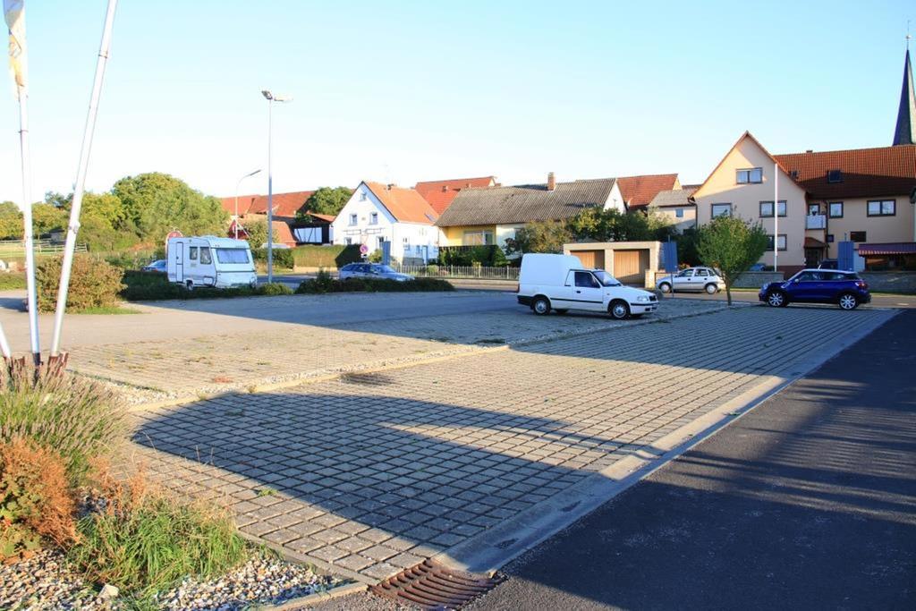 Wasserlosen Landgasthof Frankentor מראה חיצוני תמונה